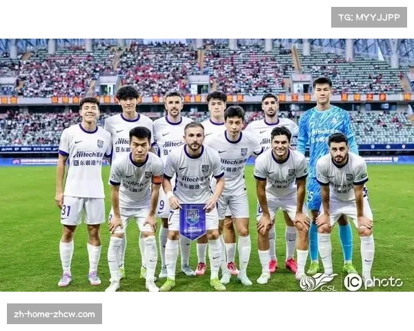 谢维军王献钧组成中卫搭档 津门虎防线移动能力保持紧凑 谢维军王献钧组成中卫搭档 津门虎防线移动能力保持紧凑